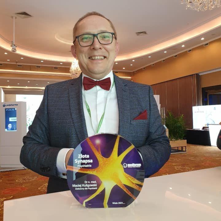 „Złota Synapsa” dla doktora Macieja Kuligowskiego z Przemyśla