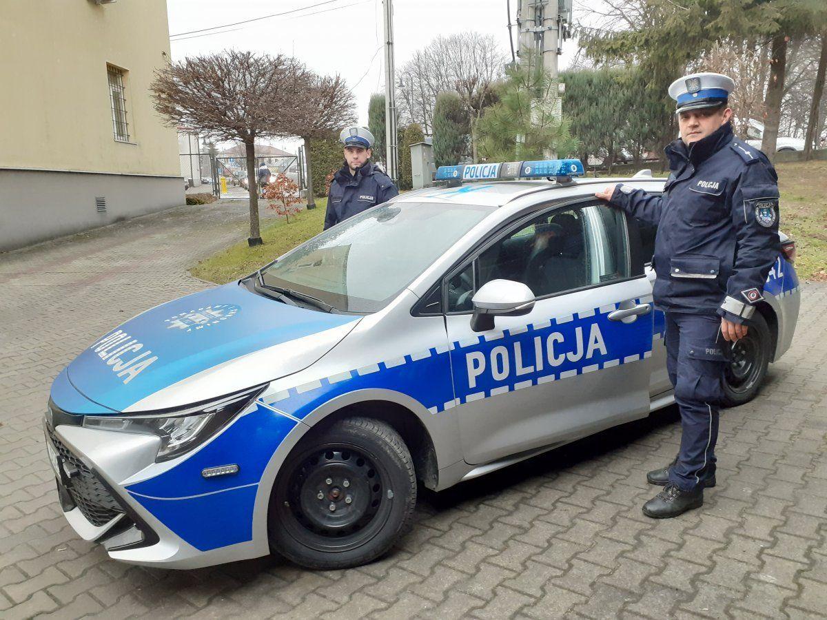 Nowa, oznakowana hybryda w służbie policji