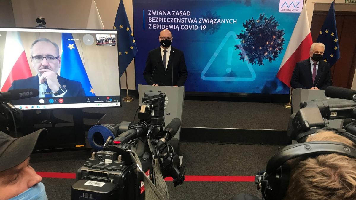 Obowiazkowe szczepienia dla 3 grup, zaostrzenie restrykcji od 15.12
