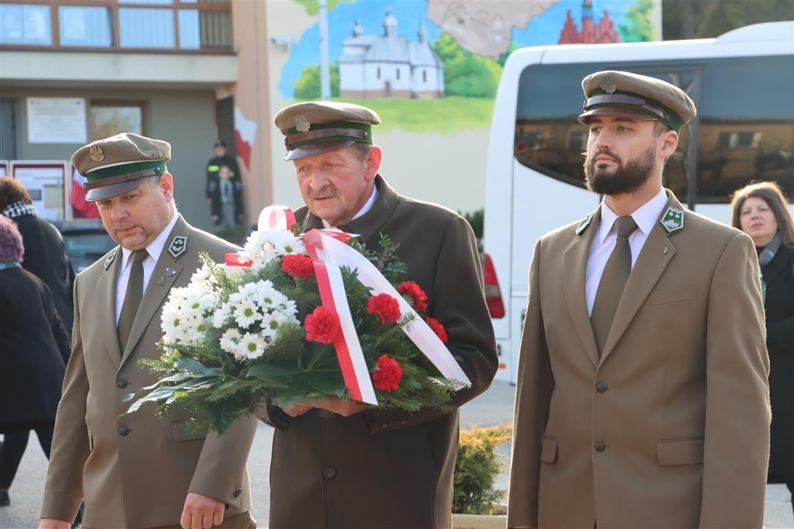 Prawie 1000 serc i portrety dawnych mieszkańców Birczy 