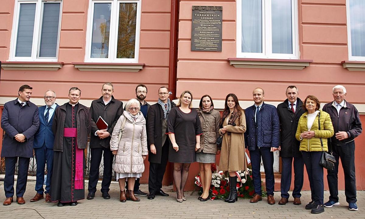 Przy Grodzkiej 19 w Przemyślu zawisła tablica ku pamięci rodu Tarnawskich [ZDJĘCIA]