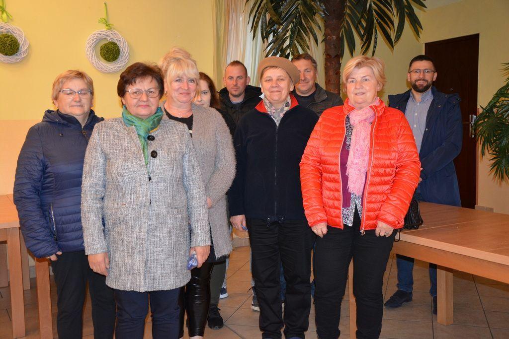 Z komputerem na ty. Mieszkańcy chętnie korzystają z darmowych kursów