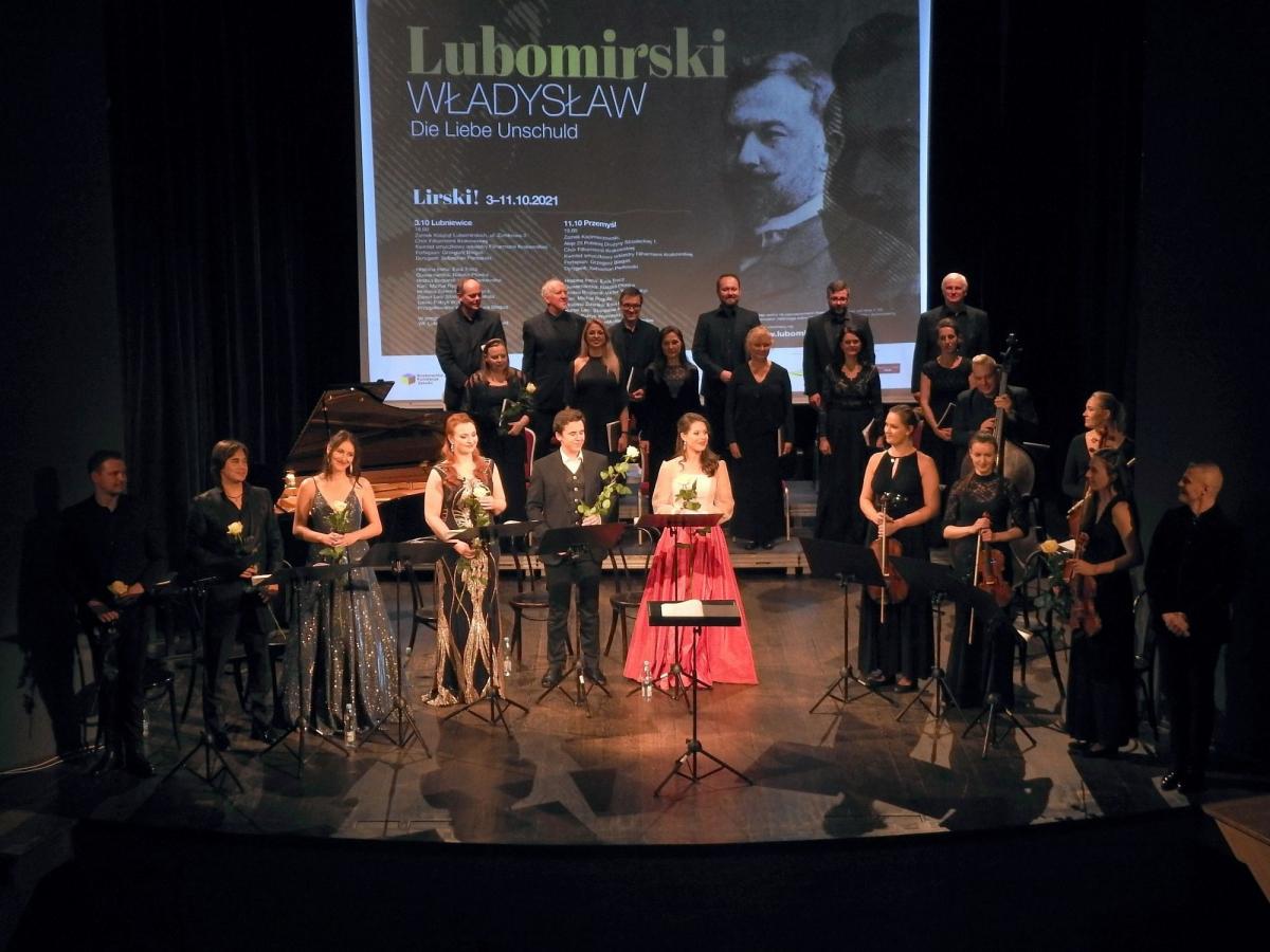 Zamek Kazimierzowski cały dla seniorów