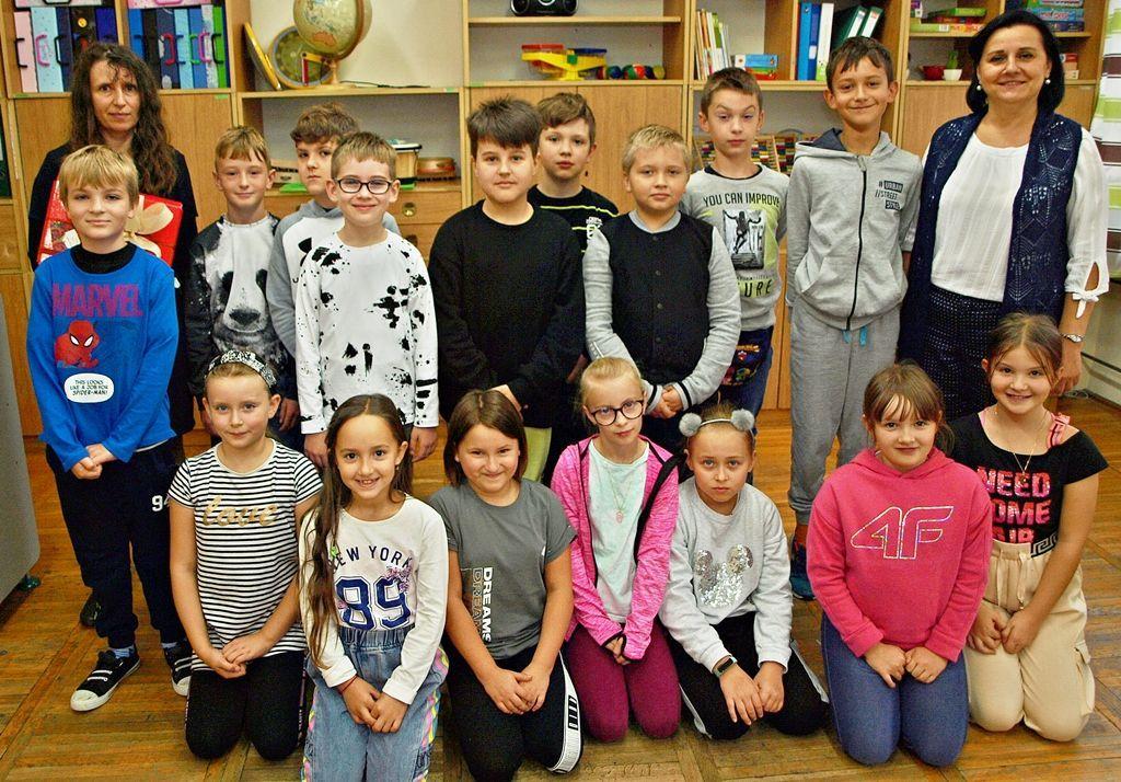 Piękny gest trzecioklasistów z przemyskiej SP 16 dla pani od angielskiego