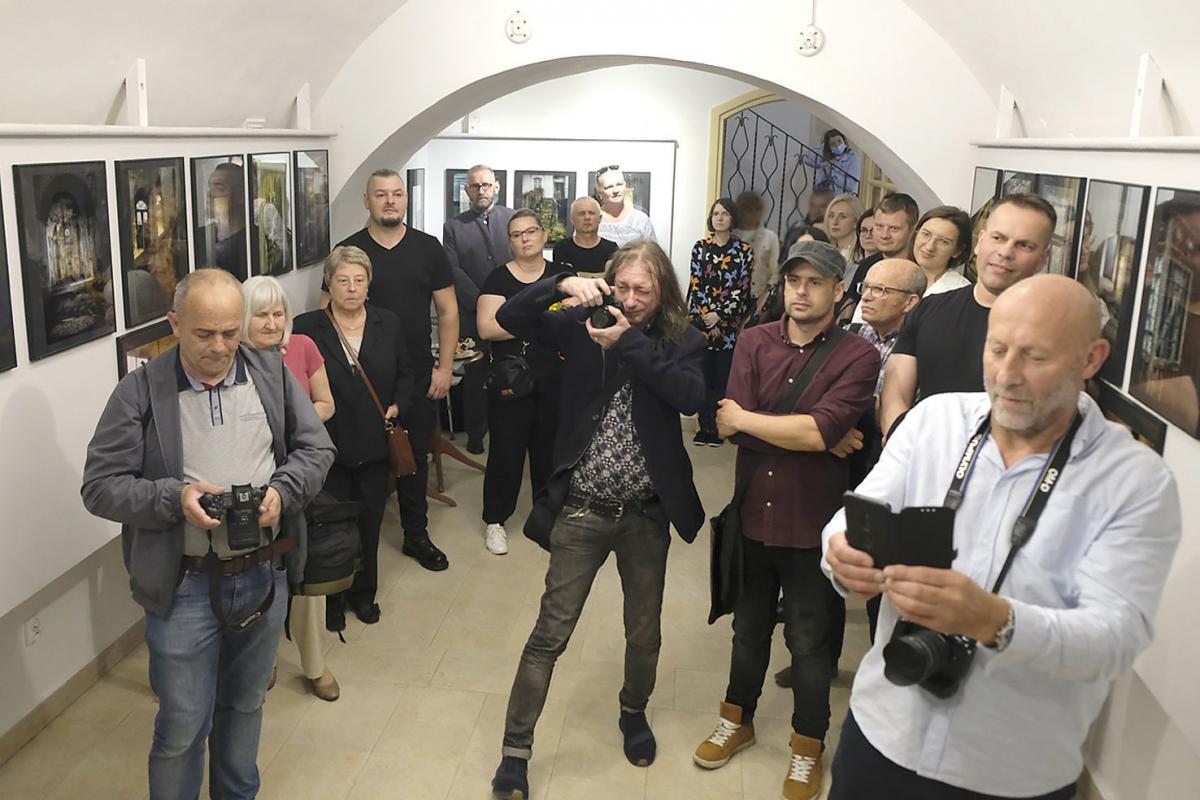 Nieobecność w Małej Galerii Fotografii