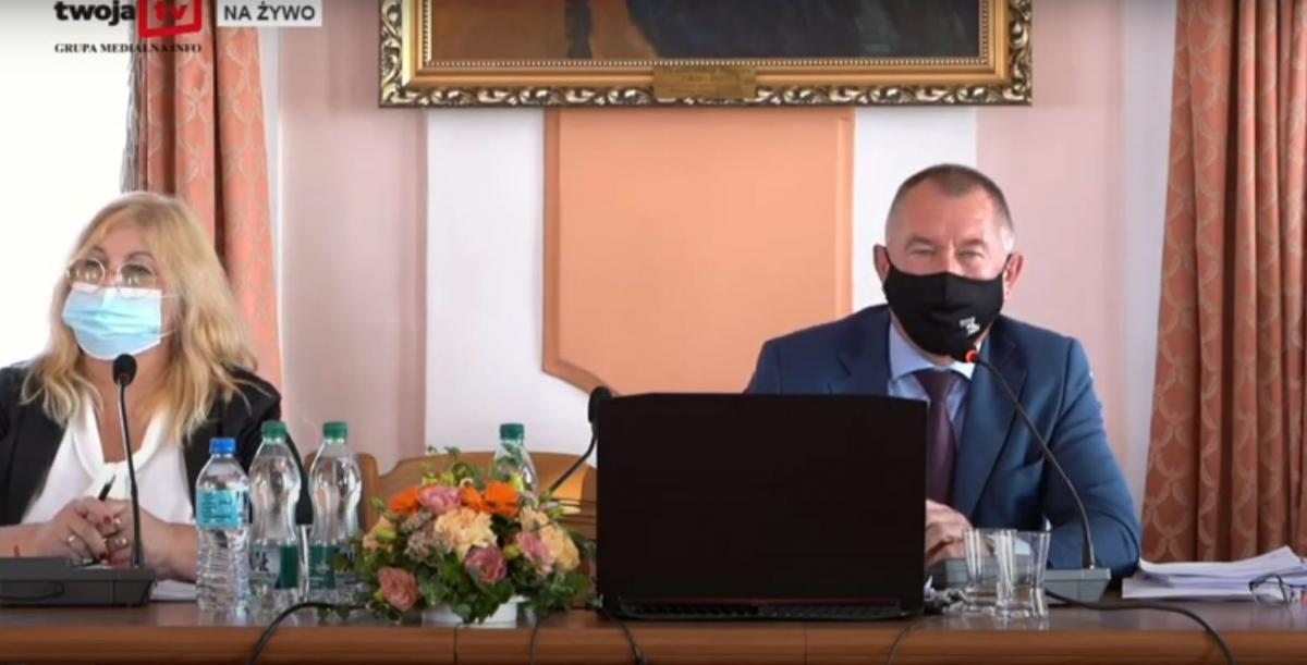 Mieszkańcy Wiśniowej chcą szybkiego internetu. Czy miasto ma powody, by blokować inwestycję?