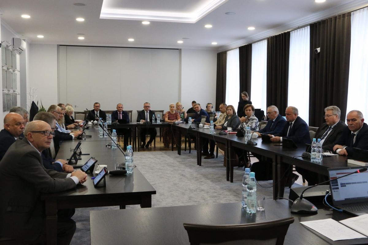 Rada jednogłośna w obronie krzyża