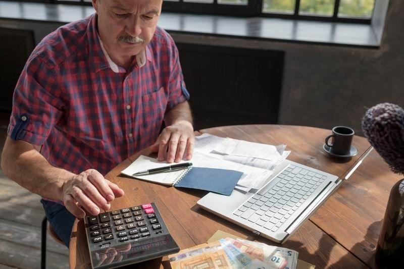 Od września emeryt i rencista dorobią mniej