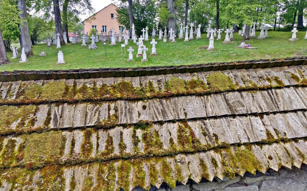 Renowacja nagrobków na „cmentarzu dużym” w Radrużu rozpoczęta [ZDJĘCIA]