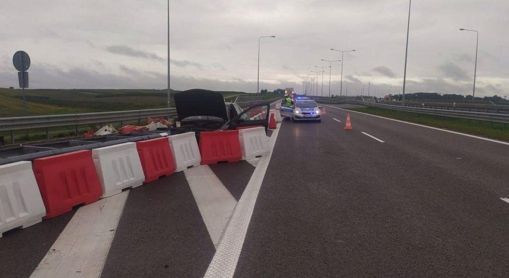 Renault przebił barierę energochłonną na autostradzie A4 [ZDJĘCIA]