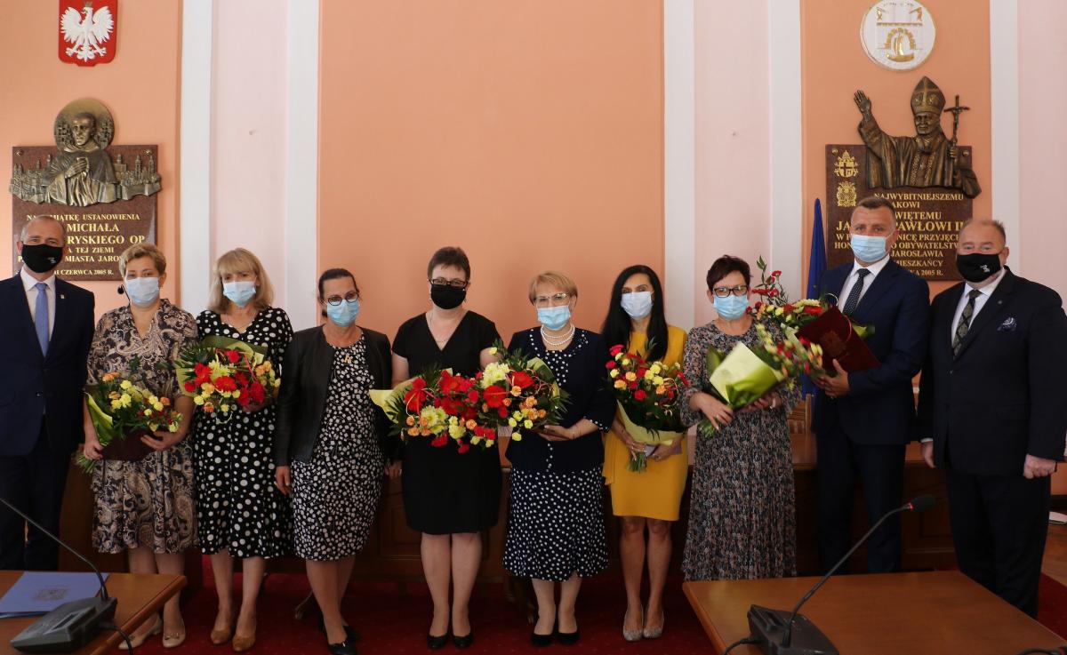 Nowy rok szkolny za pasem, a w ratuszu nauczycielskie awanse i dyrektorskie nominacje