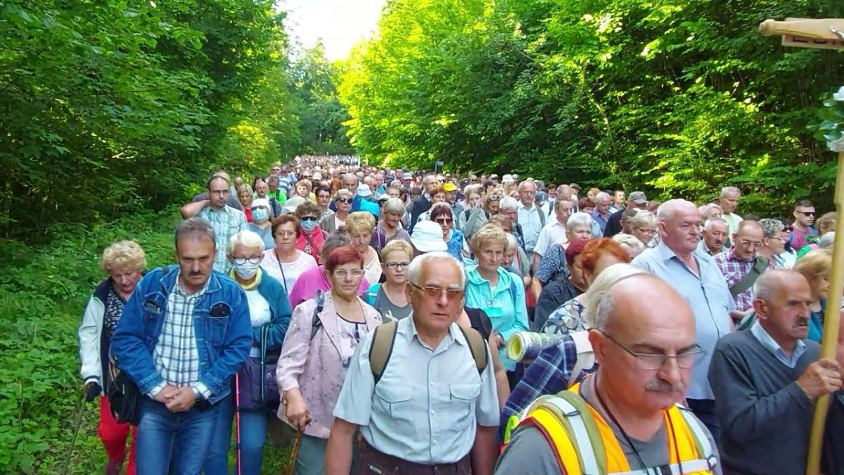 Pielgrzymi wrócili na Kalwarię Pacławską [ ZDJĘCIA, WIDEO]