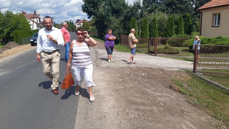 W gminie Żurawica powstają setki metrów chodników