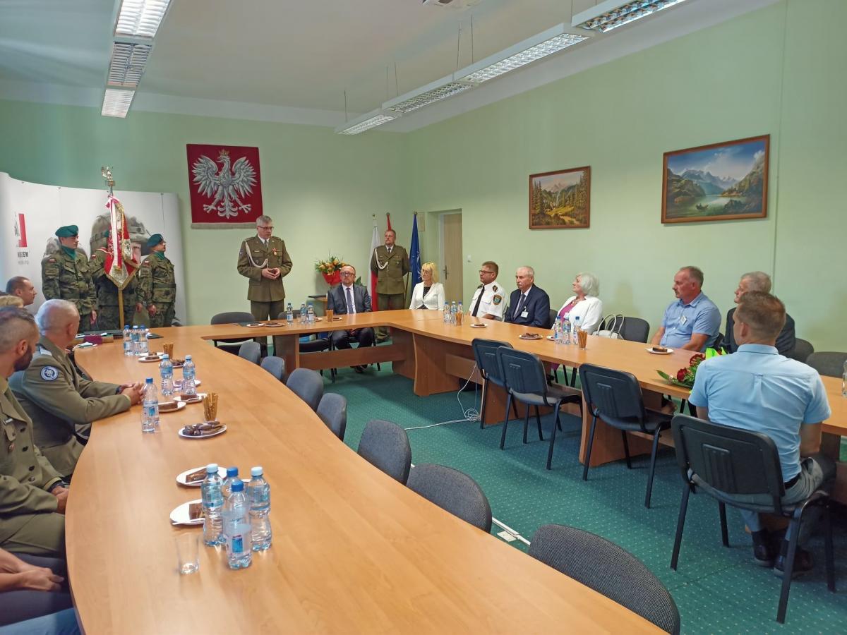 Medale dla rodziców, którzy wychowali dzieci na wzorowych żołnierzy
