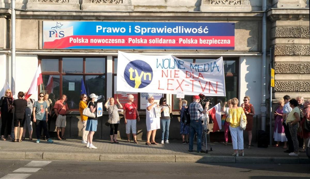 Protest w obronie wolnych mediów e Przemyślu