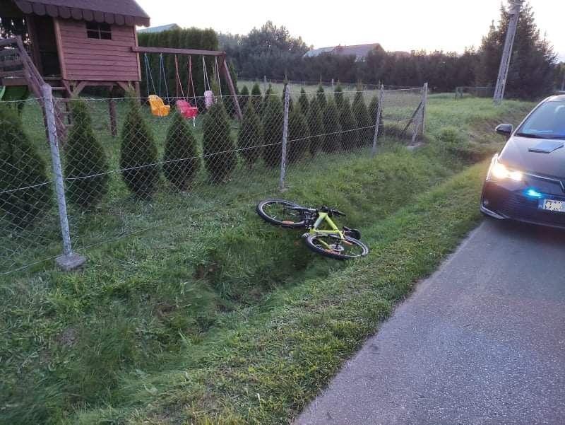 Chłopiec jadący jednośladem zderzył się z hondą. Trafił do szpitala