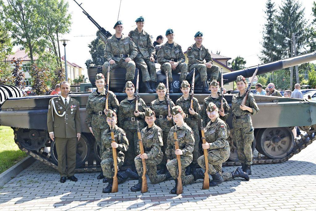 Czołgiści świętowali 10. rocznicę nadania imienia batalionowi