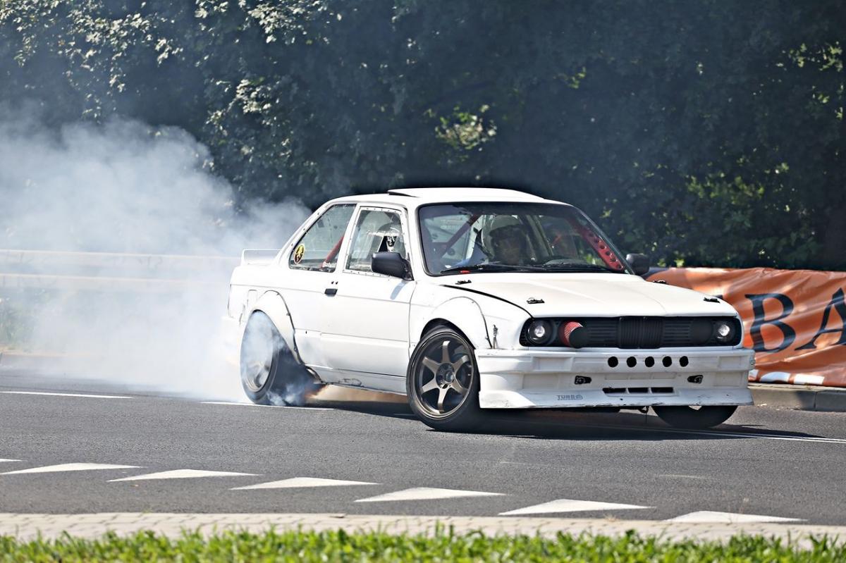 Mistrzowie palenia gumy – Drift Przemyśl 2021