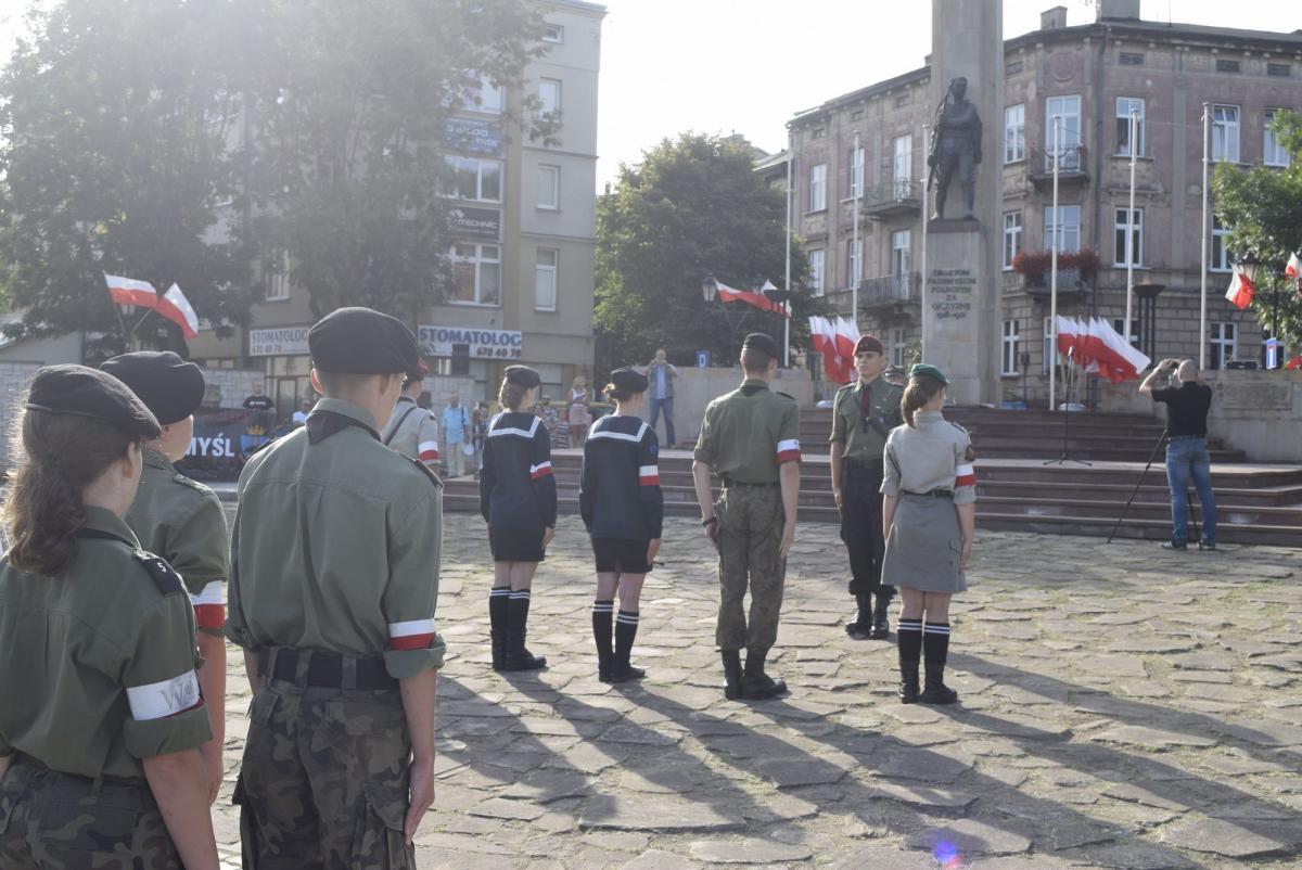 Pierwszego sierpnia zawyły syreny. 77. rocznica wybuchu powstania warszawskiego [ZDJĘCIA]