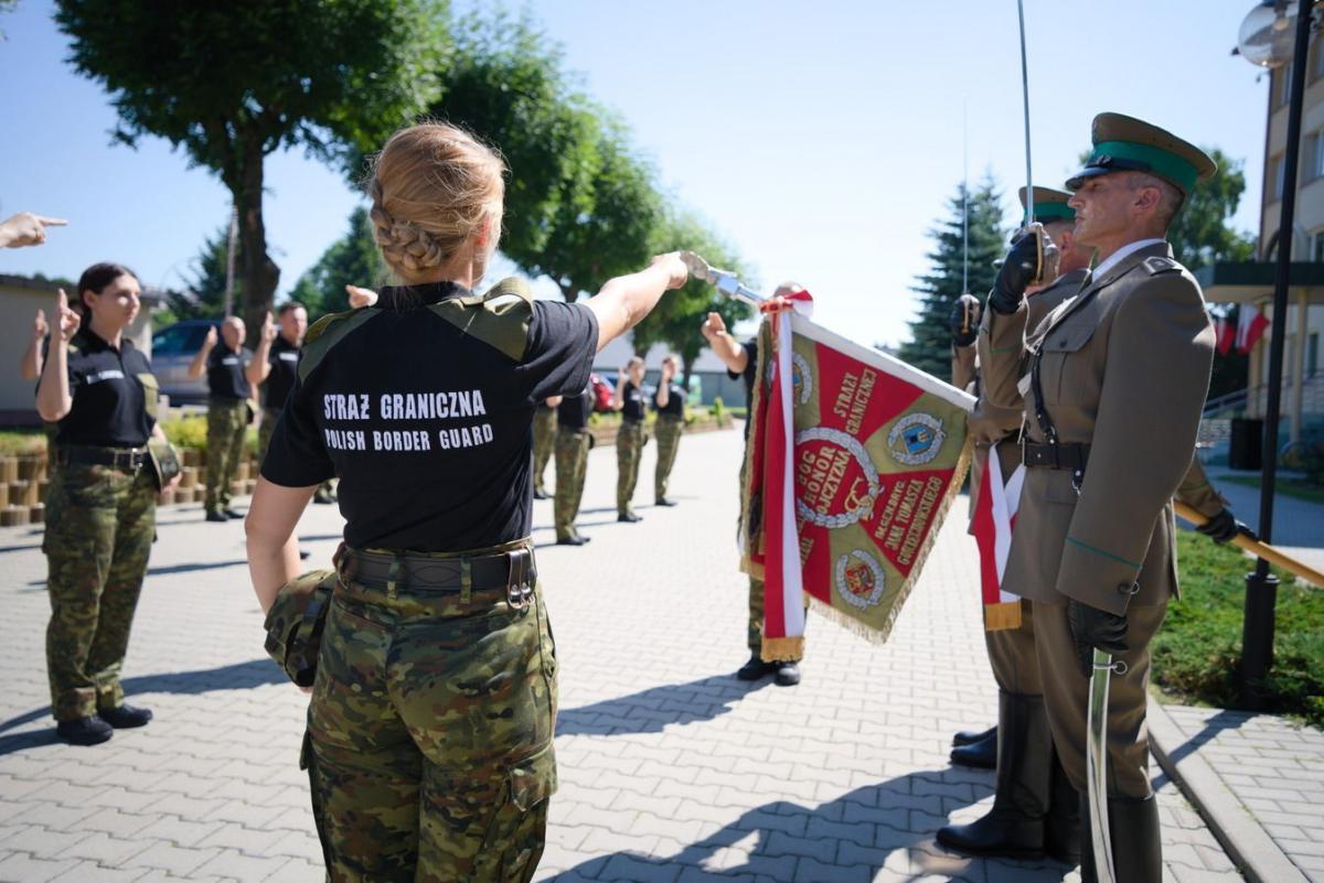 21 kobiet, 15 mężczyzn – najliczniejsza w ostatnich latach grupa adeptów do służby