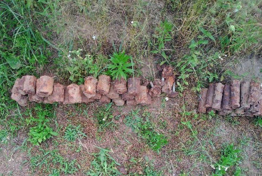 29 granatów RTG33, 6 zapalników i 25 granatów na posesji w Nienowicach
