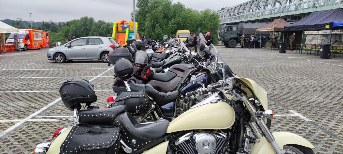 Motoserce pompowało krew na bulwarach