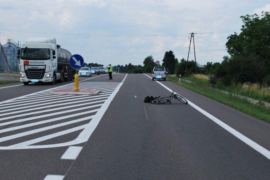 Wypadek w Zadąbrowiu. Ucierpiał 60-letni rowerzysta