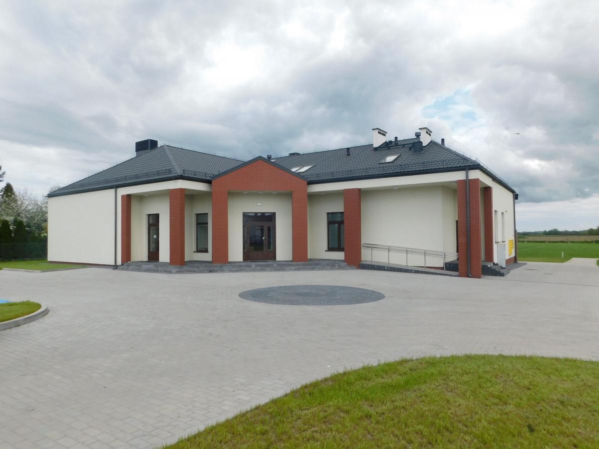 Własnymi siłami postawili Wiejski Dom Kultury w Nakle 