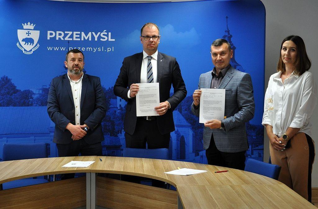 Na ulicach Przemyśla pojawią się czerwone pojemniki