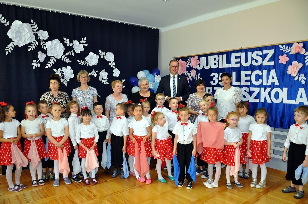 Dwa razy „Życie”, pan Bolesław się przenosi oraz kasa posłów
