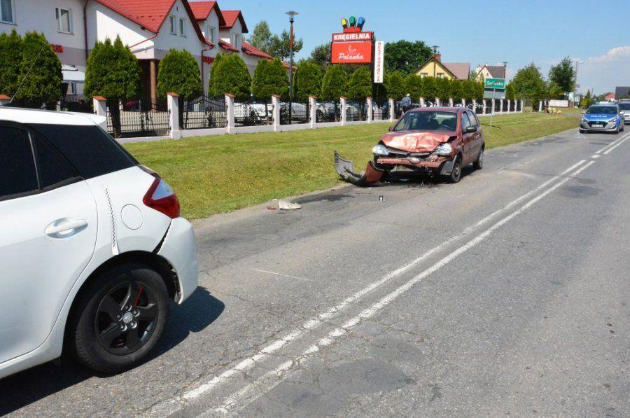 Zderzenie opla i dwóch toyot w Wiązownicy [ZDJĘCIA]