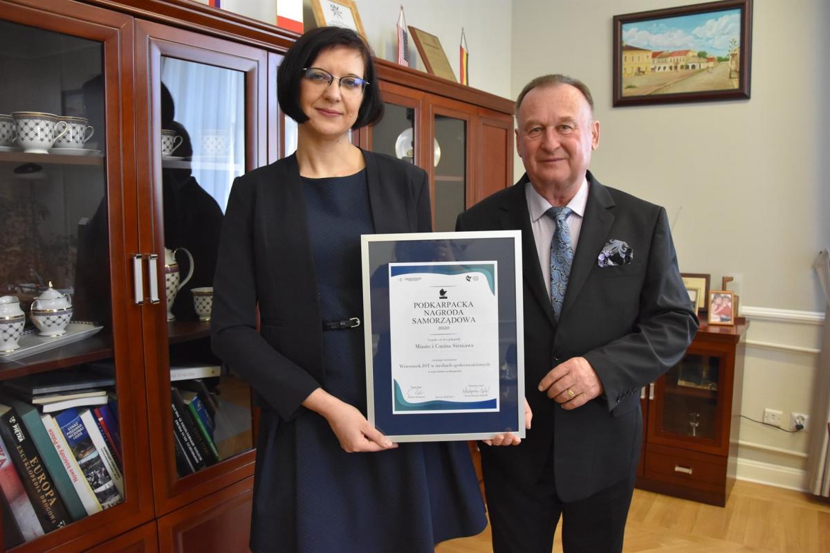 Sieniawa dumna z wyróżnienia. W mediach społecznościowych dorównują jej Wielkie Oczy 