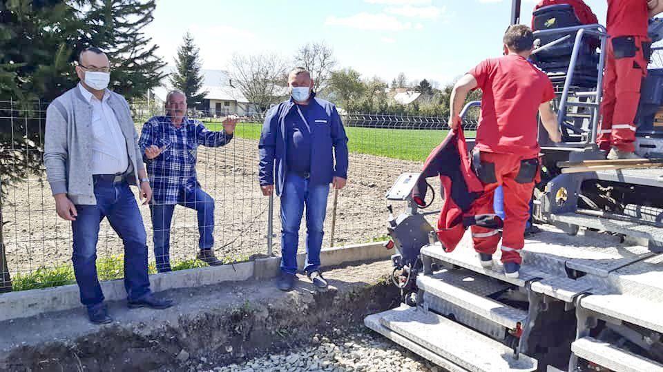 Remontują drogi aż miło: w Wyszatycach, Bolestraszycach i Żurawicy