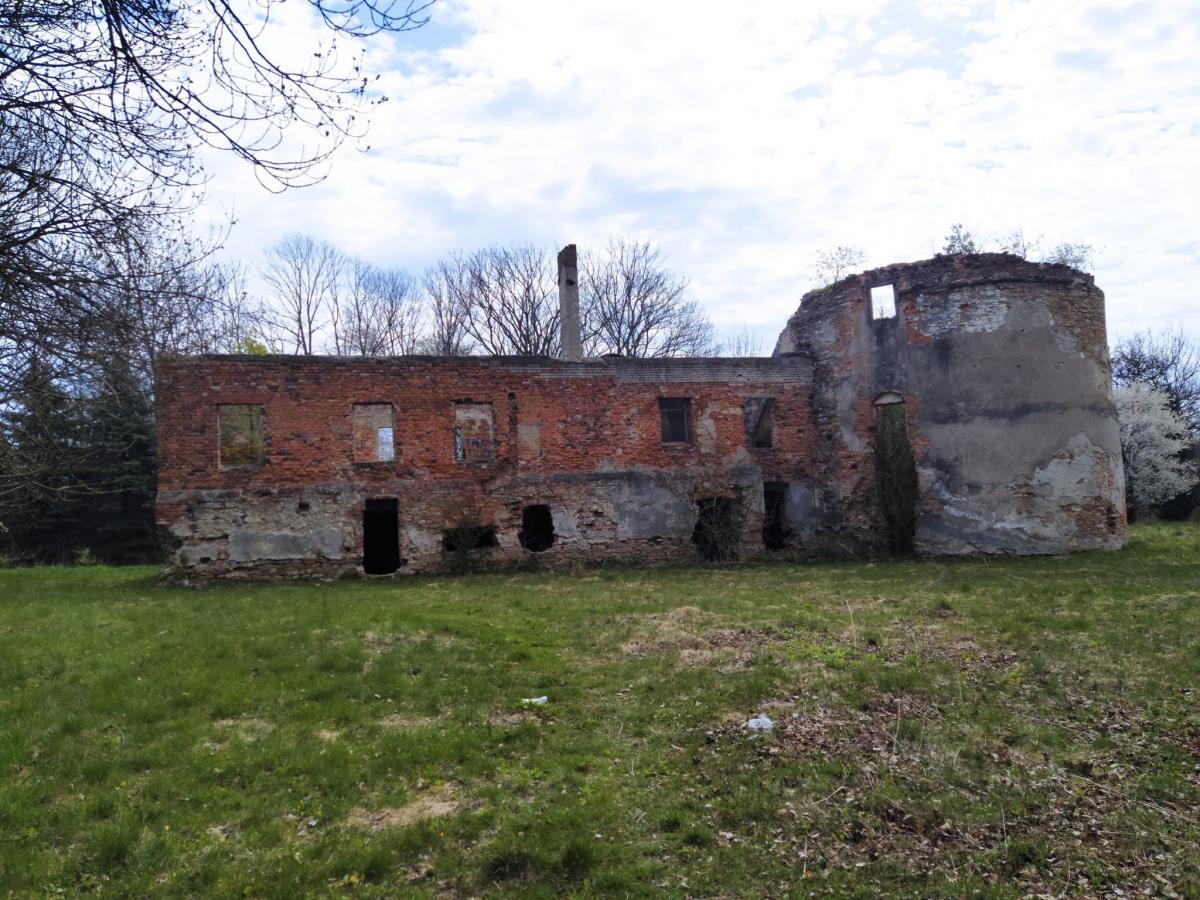 Obok ruin zamku Fredrów nie będzie pieczarkarni