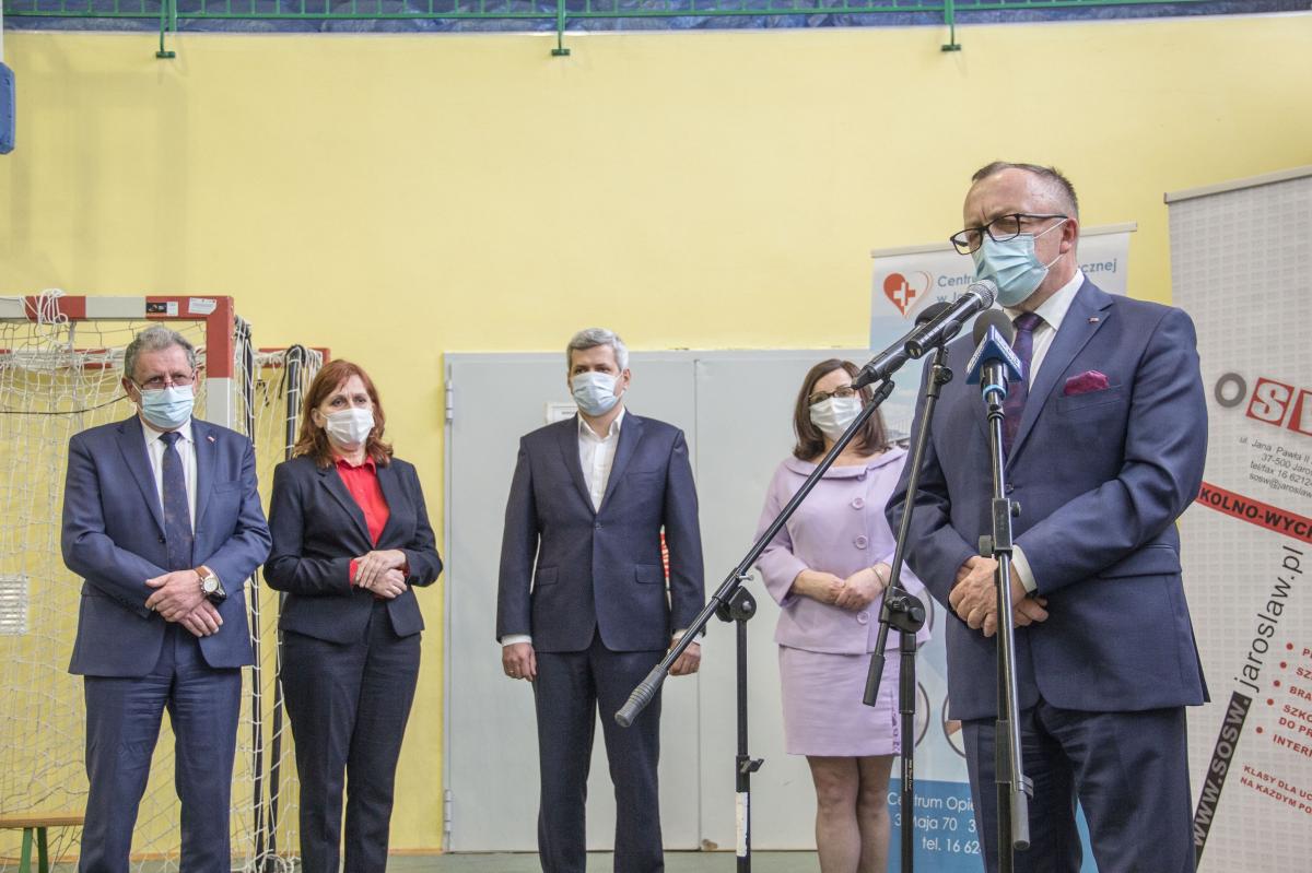Mogą zaszczepić 600 osób dziennie