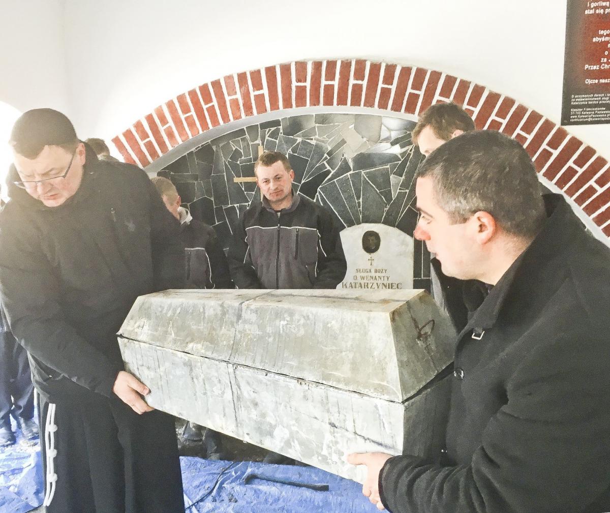 Ojciec Wenanty dotarł do Filipin [ZDJĘCIA]
