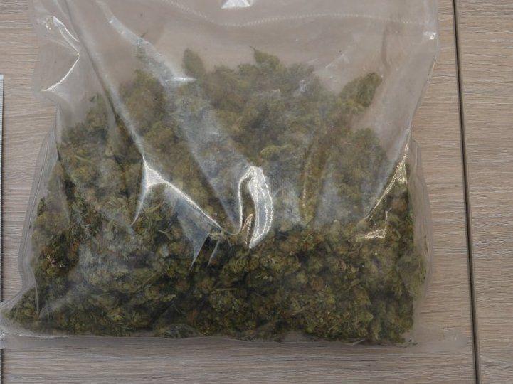 Wziózł w samochodzie 2,5 kilograma marihuany