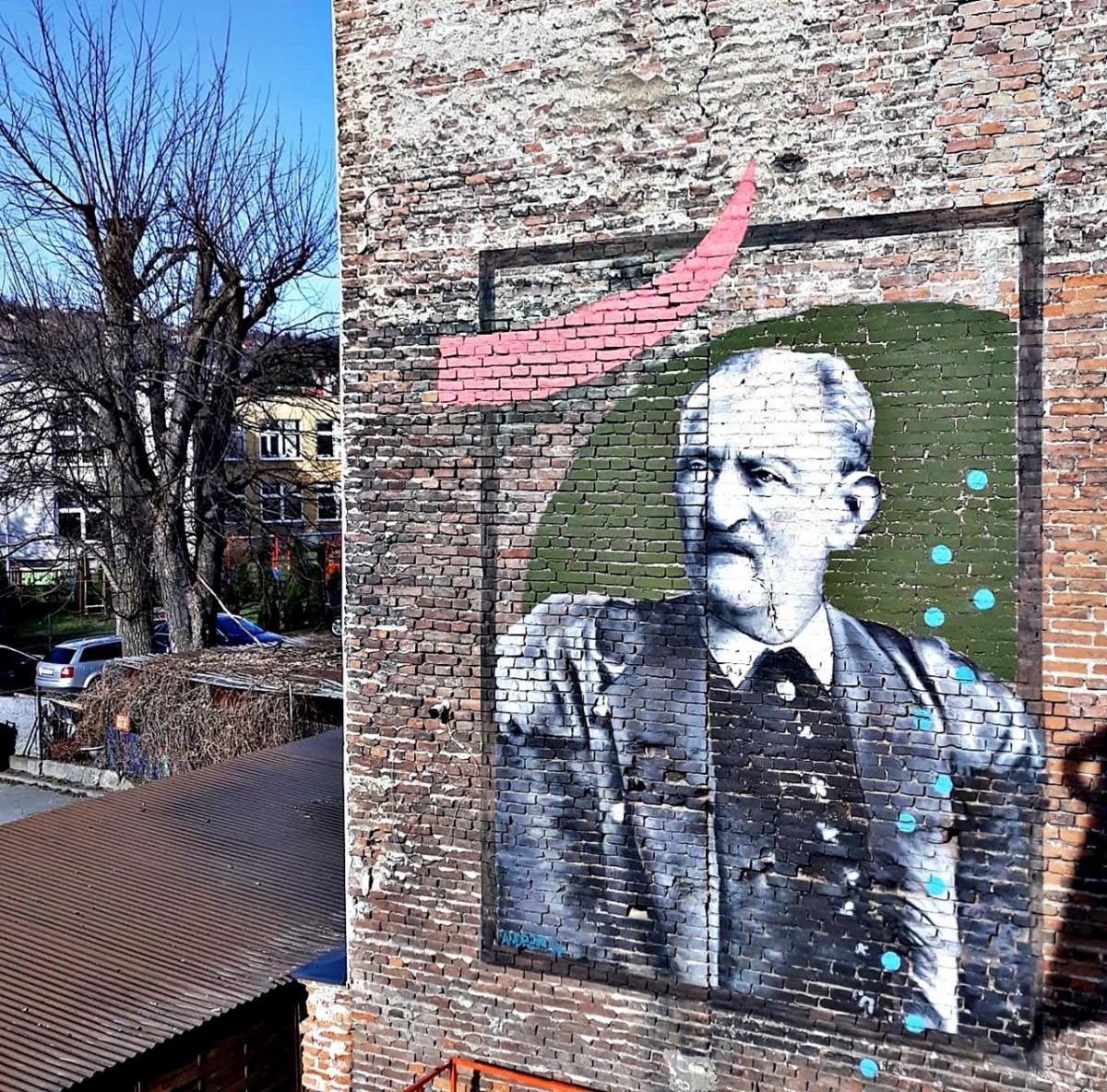 Na Dworskiego muralem upamiętnili Dworskiego [ZDJĘCIA]