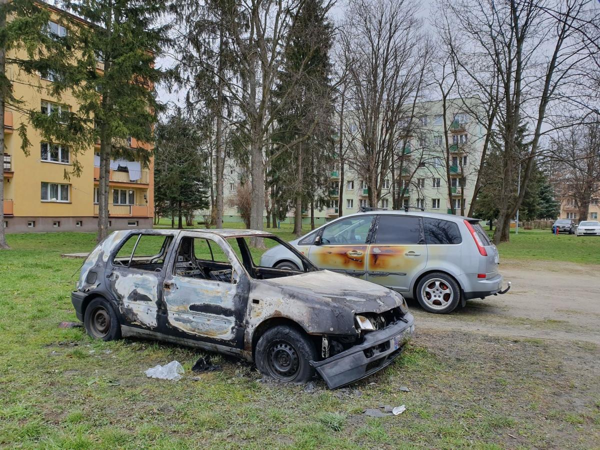 Pożar samochodu na Płytach w Przemyślu [WIDEO, ZDJĘCIA]