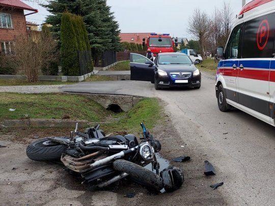 18-latka i 19-latek w szpitalu po wypadku motocykla