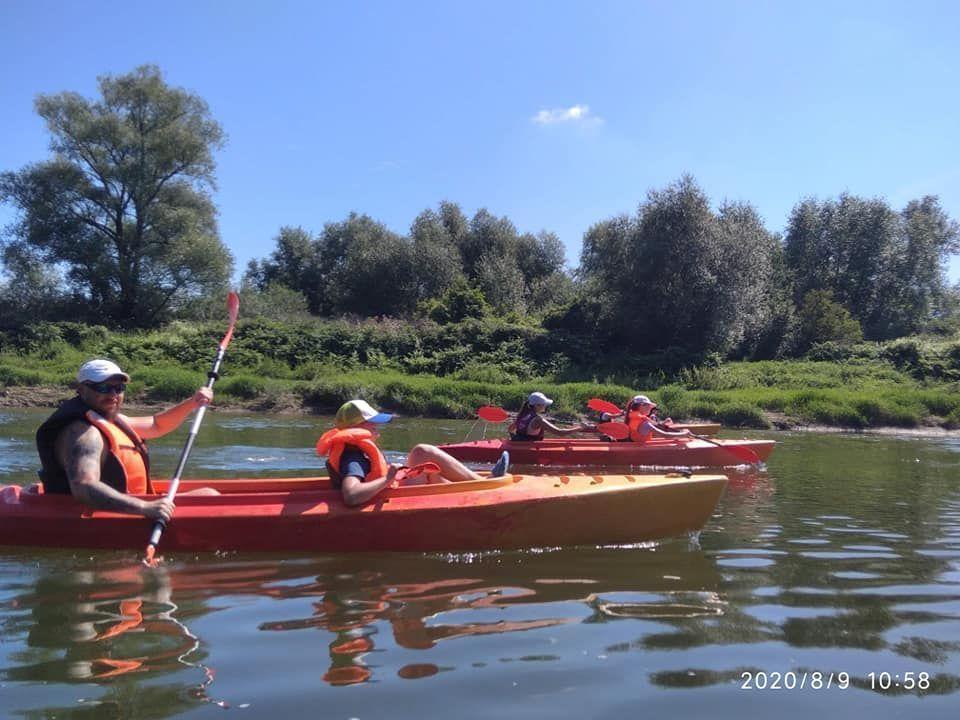 Bezpłatne spływy kajakowe Sanem na 2 trasach! Rusza „Tramwaj Wodny”