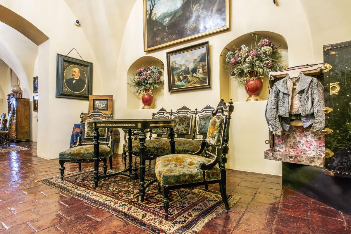 Muzeum Kamienica Orsettich odrestauruje meble w stylu Makarta