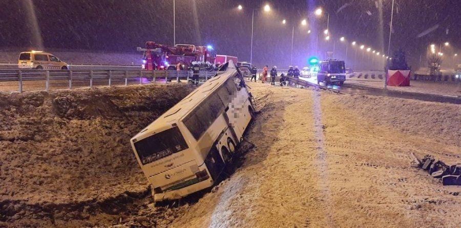 Czarny punkt na autostradzie