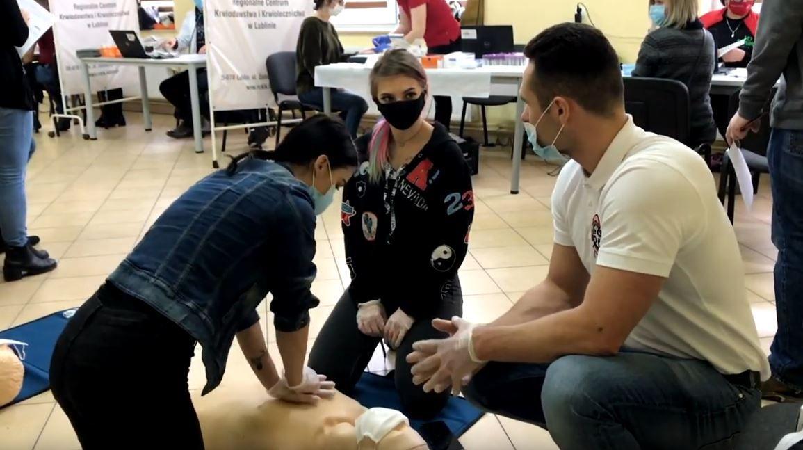 Zbiórka krwi, pomoc dla Mateusza i szkolenie w jednym. Nie bój się udzielać pierwszej pomocy w trakcie pandemii
