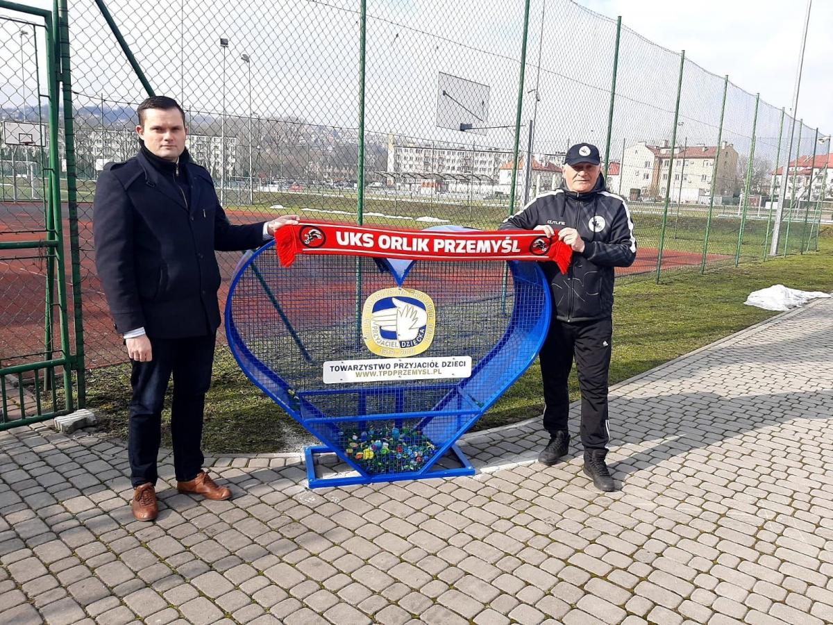 Przemyśl zyskał 2 kolejne serca na nakrętki. Mieszkańcy sami pytają o następne lokalizacje