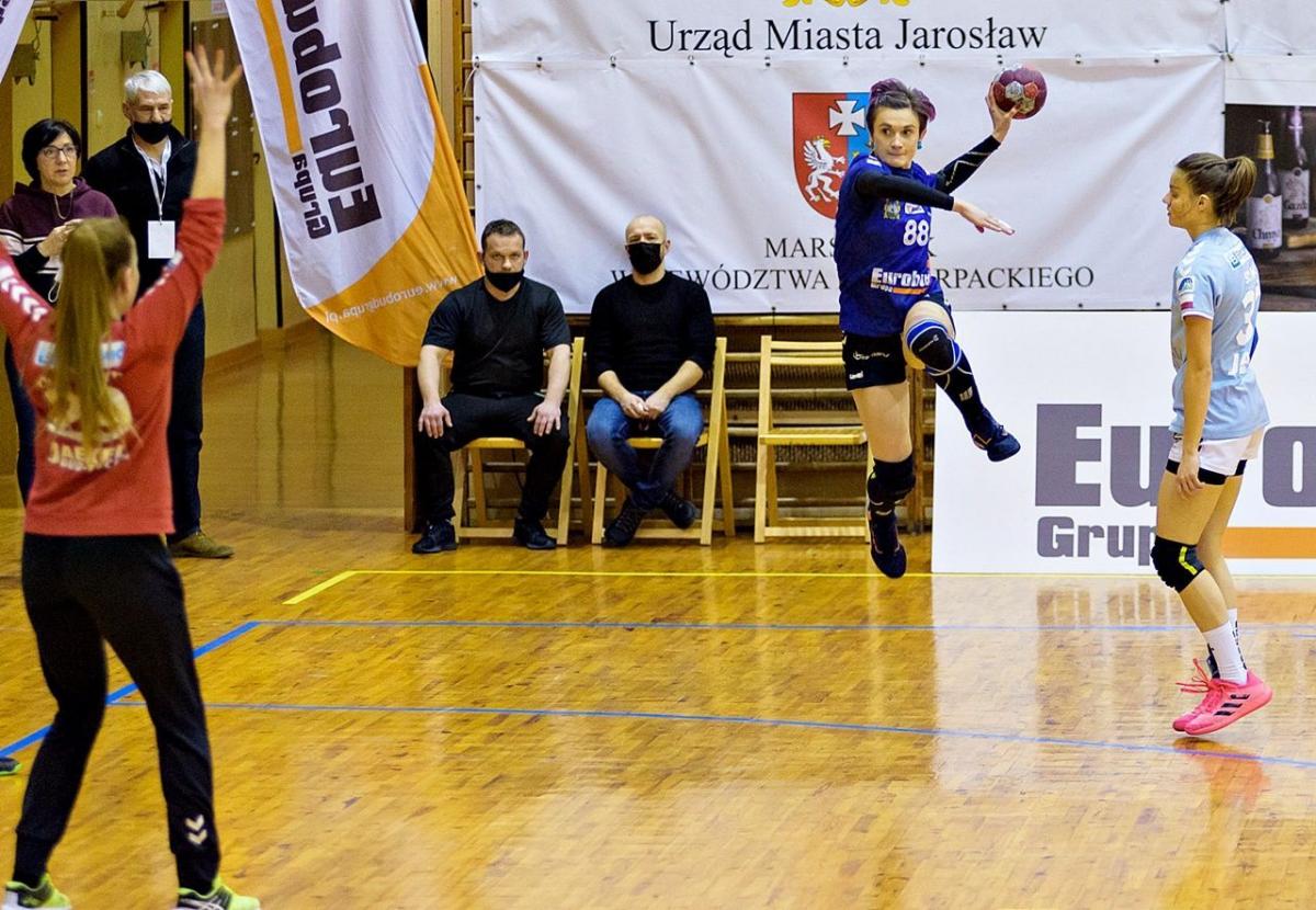 Znakomite pół godziny piłkarek ręcznych Eurobud Grupa JKS Jarosław