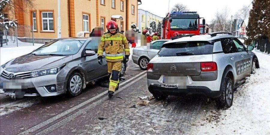 Zderzenie trzech samochodów w Przeworsku