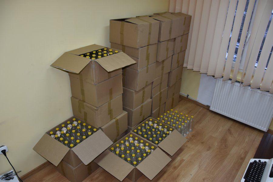 70-letni mieszkaniec Przemyśla wiózł 700 butelek ze spirytusem