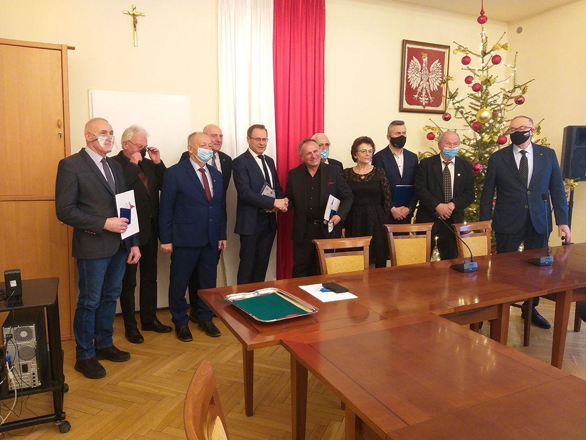 Włodzimierz Bodnar nagrodzony „Laurem Terra Premislenis” za walkę z COVID-19 [WIDEO]