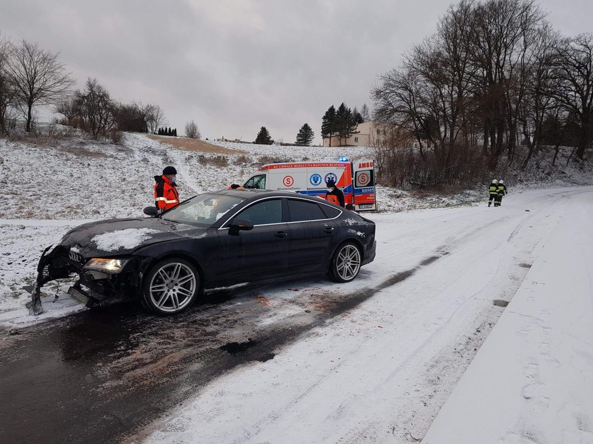Czołówka w Korytnikach. Jedna osoba ranna [ZDJĘCIA]